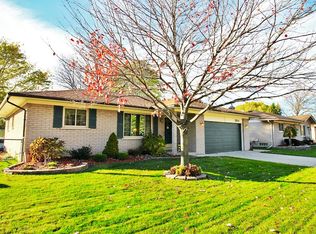 384 Buckingham Rd, Canton, MI 48188