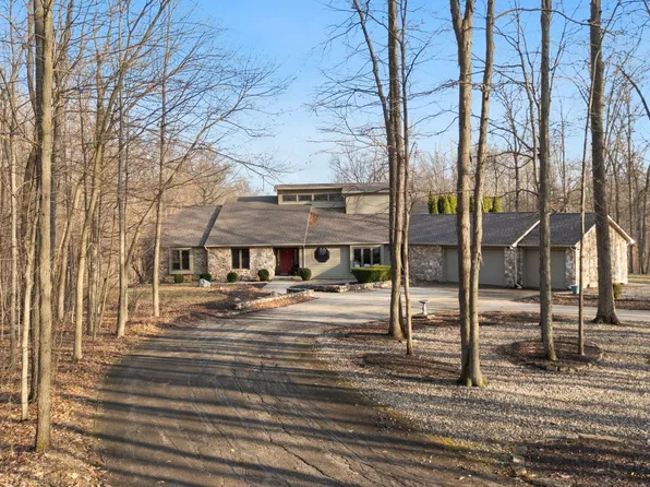 14731 Coldwater Rd, Fort Wayne, IN 46845