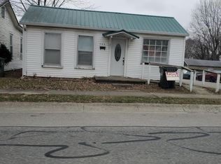 748 Main St, Hope, IN 47246