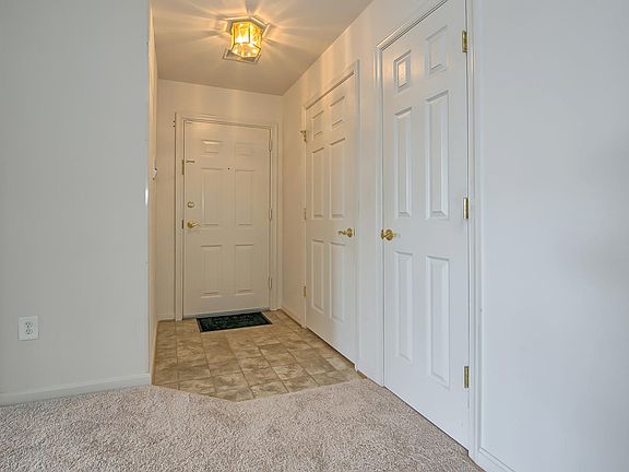 2nd image of 599 Cawley Dr Unit 3D