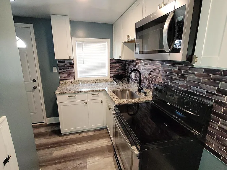 501 Archer St — Photo 5