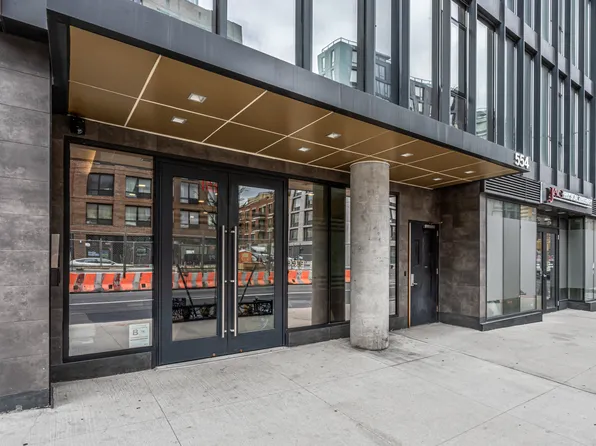 554 4th Avenue image 25 of 26