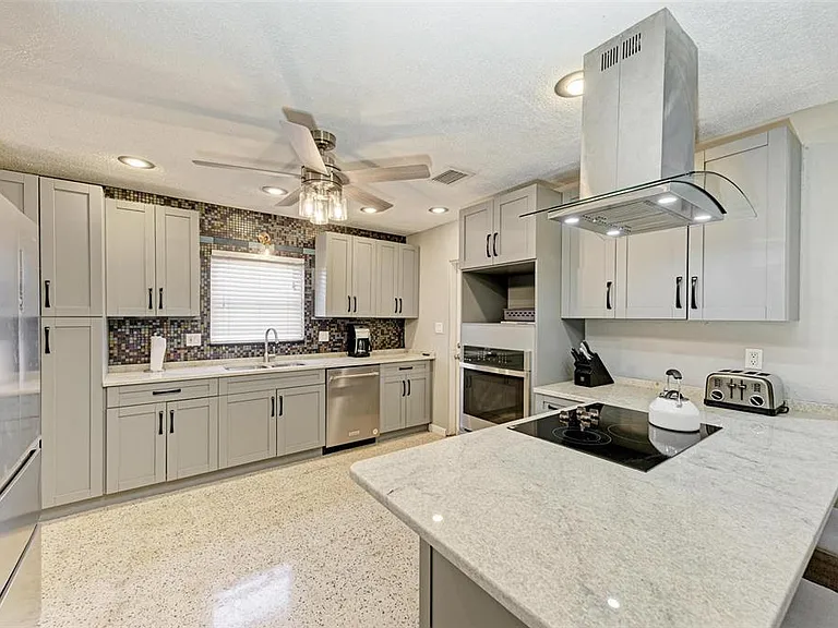 6000 Bayou Grande Blvd NE — Photo 16