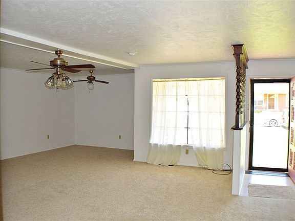 4th image of 803 W Moore Ave