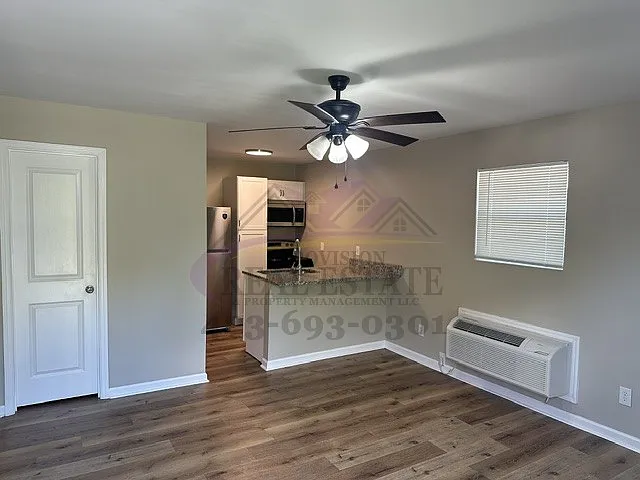 2 bed, 1.0 bath, $1,000 — Photo 4