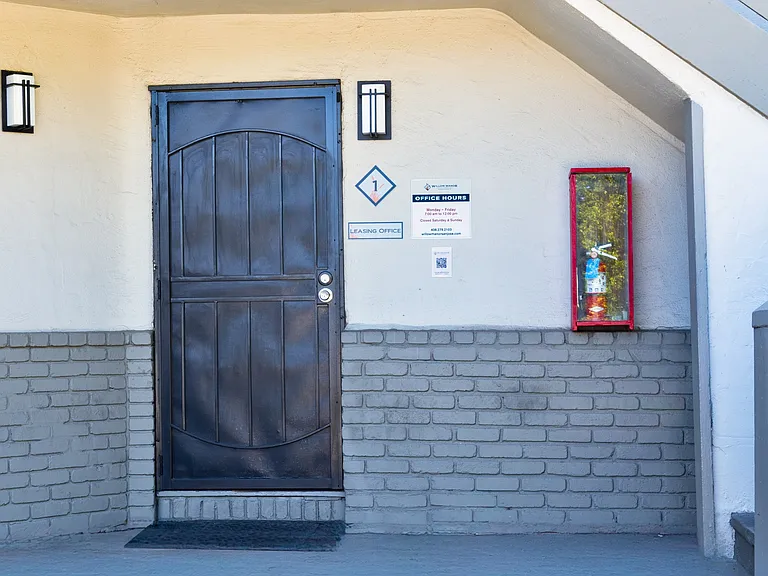 Willow Manor Apartments — Photo 10