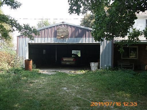 2nd image of 265 E 2600 North Rd