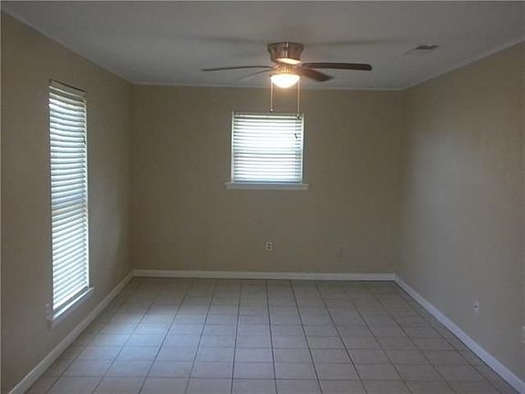 4th image of 1609 Redwood Dr