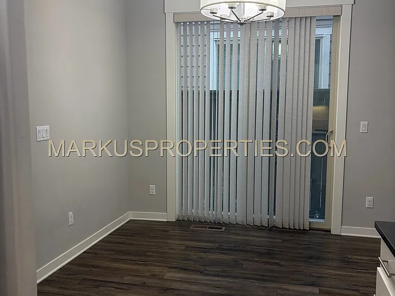 5231 SE Davis Rd — Photo 9