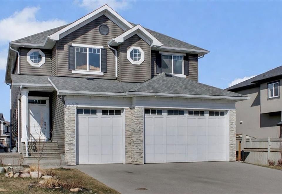 1st image of 302 S Kinniburgh Rd