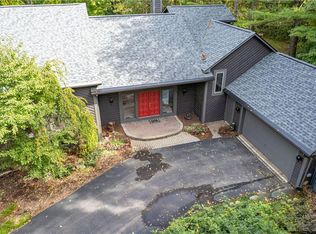 2474 Turk Hill Rd, Victor, NY 14564