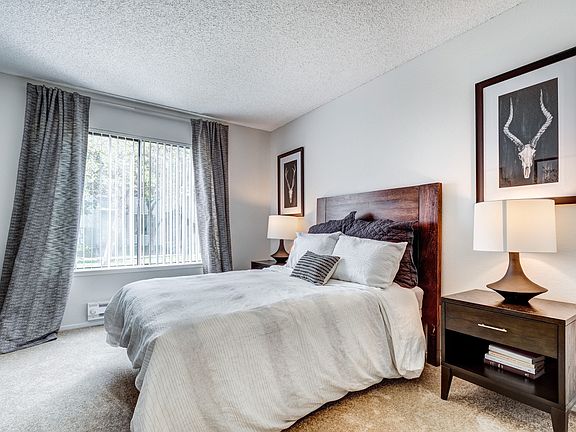 5th image of 3992 Stoneridge Dr #39345