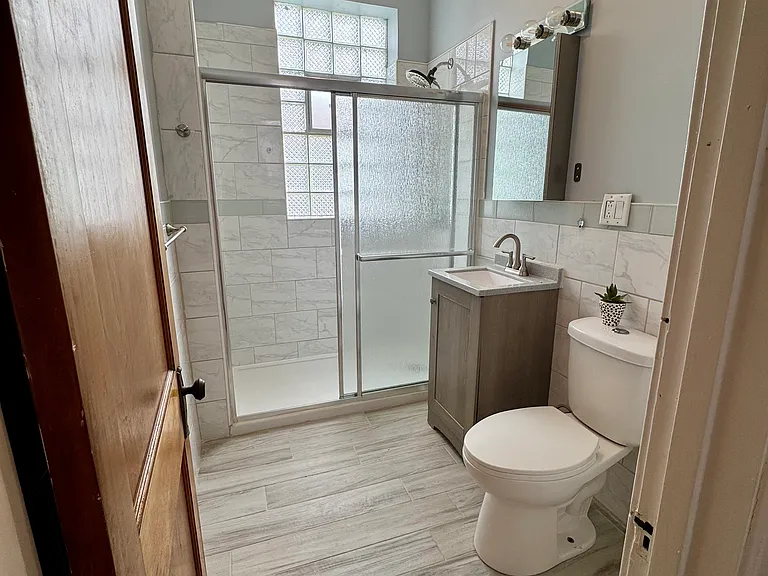 2424 N Lorel Ave #2 — Photo 13