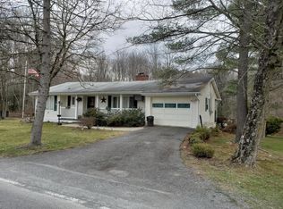 176 Learn Rd, Tannersville, PA 18372