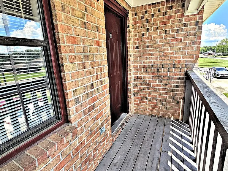 228-304 Cedar Lake Pl SW — Photo 2