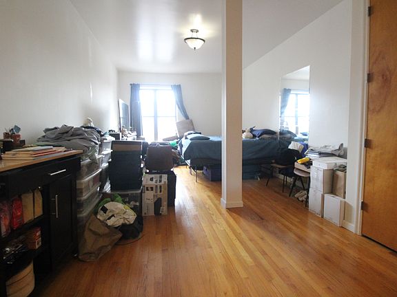 4th image of 61 W 86th St #5D