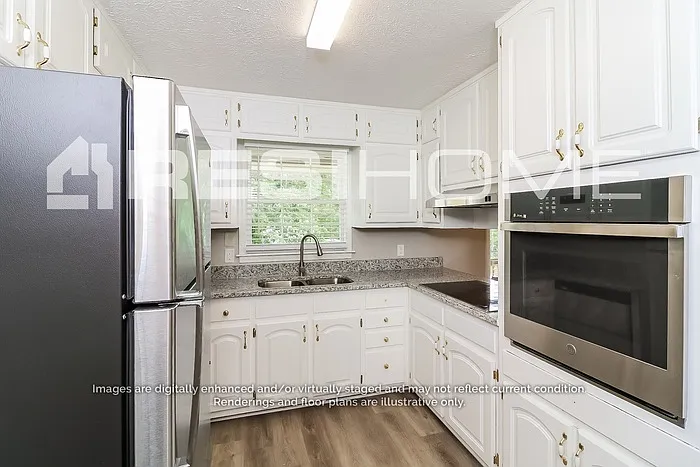 6 bed, 2.5 bath, 2454 sqft, $2,490 — Photo 3