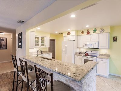 260 Palm River Blvd APT A202, Naples, FL, 34110