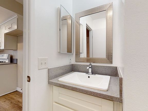 5th image of 20818 Seine Ave #A