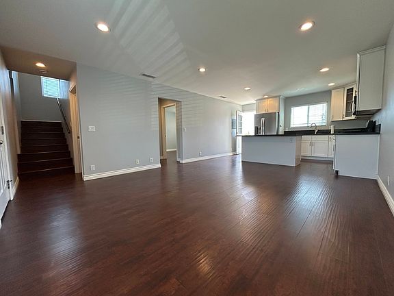 Living room & kitchen