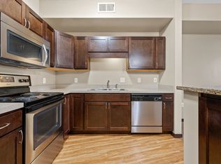 Oaks Station Place, Minneapolis, MN 55406