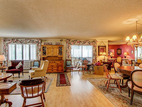 4th image of 3470 S Poplar St APT 205