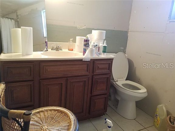 5th image of 9511 N 46th St