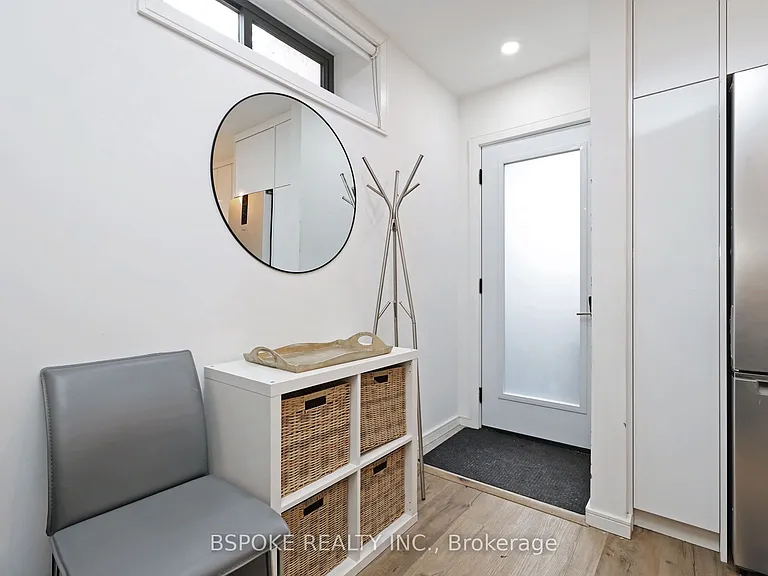 707 Mortimer Ave #BASEMENT — Photo 2
