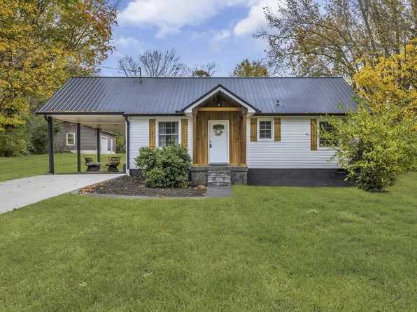 100 Brook Dr, Dickson, TN 37055