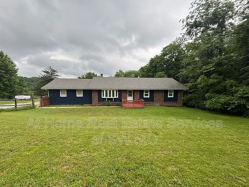 6124 S Farm Road 131
