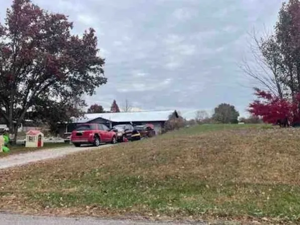 9009 E County Road 700 S, Velpen, IN 47590