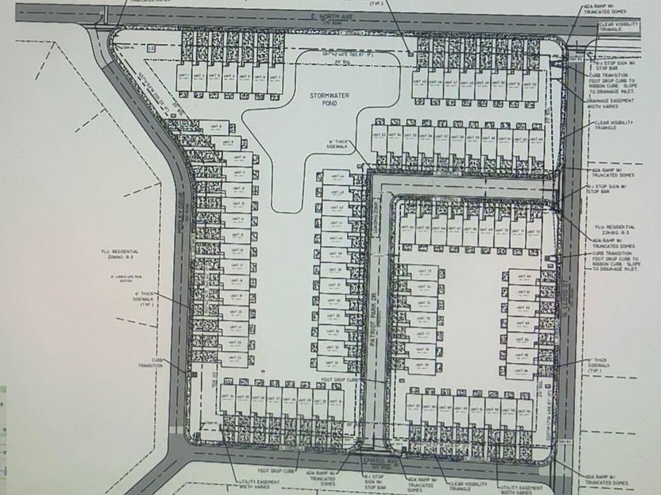 2nd image of 94 E Townhouse Lf