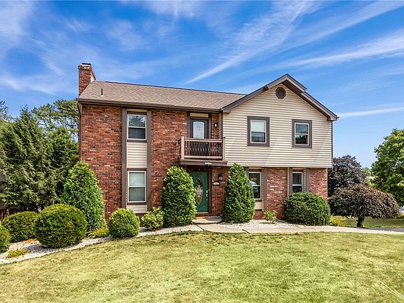 3rd image of 501 Greenspire Ct
