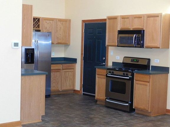 4th image of 16649 Oak Park Ave APT 204