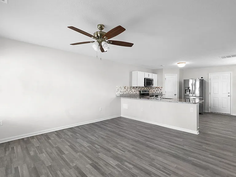 1881 Erika Dr — Photo 2