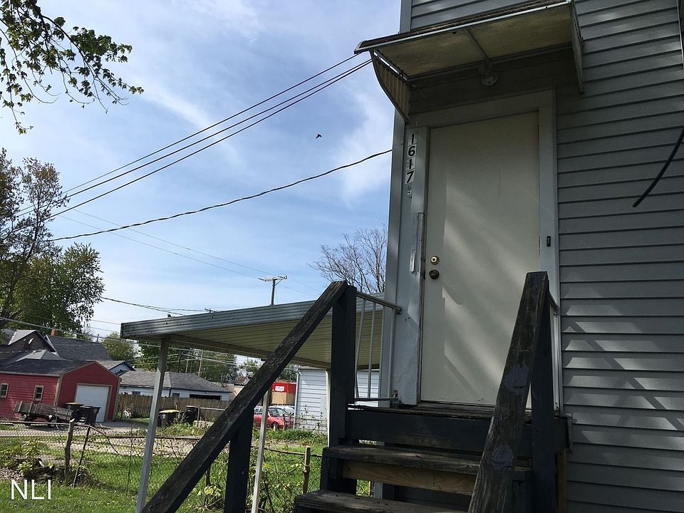 2nd image of 1617 N Harrison St
