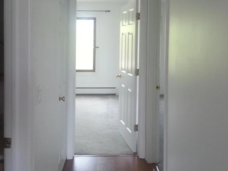 995 S Court Of Shorewood #3B — Photo 10
