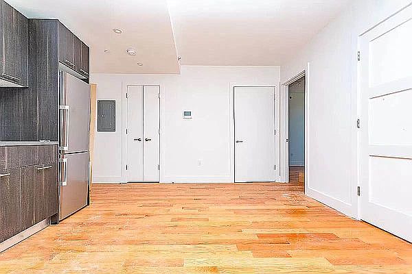 1st image of 149 Meserole St #3
