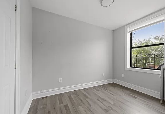 5th image of 1609 2nd Ave #3A