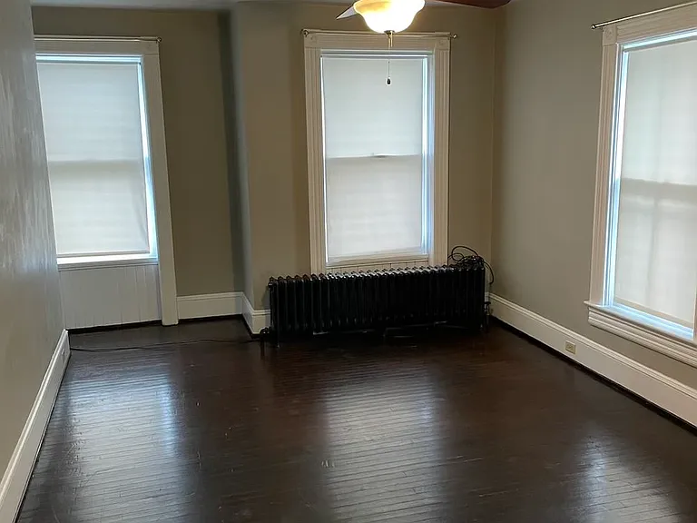 1015 Hepburn St #2 — Photo 4