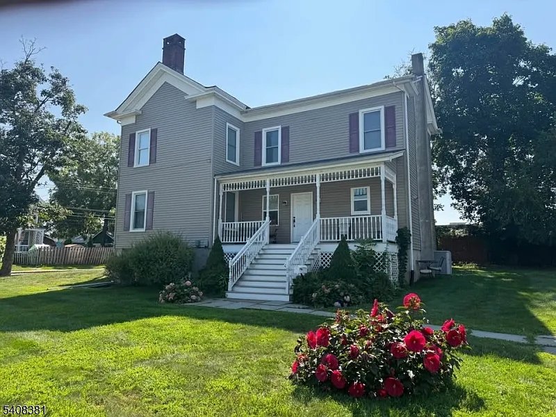 27 Broad St