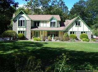 163 S Turnpike Rd, Wallingford, CT 06492