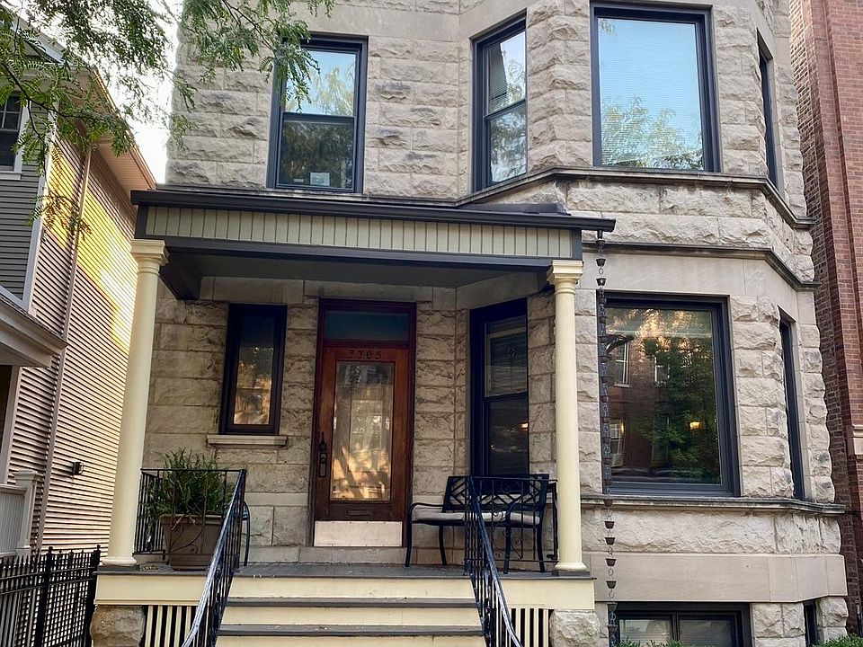 1st image of 3705 N Marshfield Ave #2