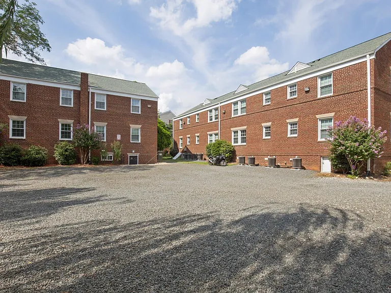 42 N Bedford St #6 — Photo 2
