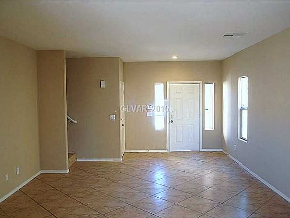 2nd image of 1159 Fogg St