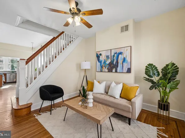 1745 Sepviva St, Philadelphia, PA 19125