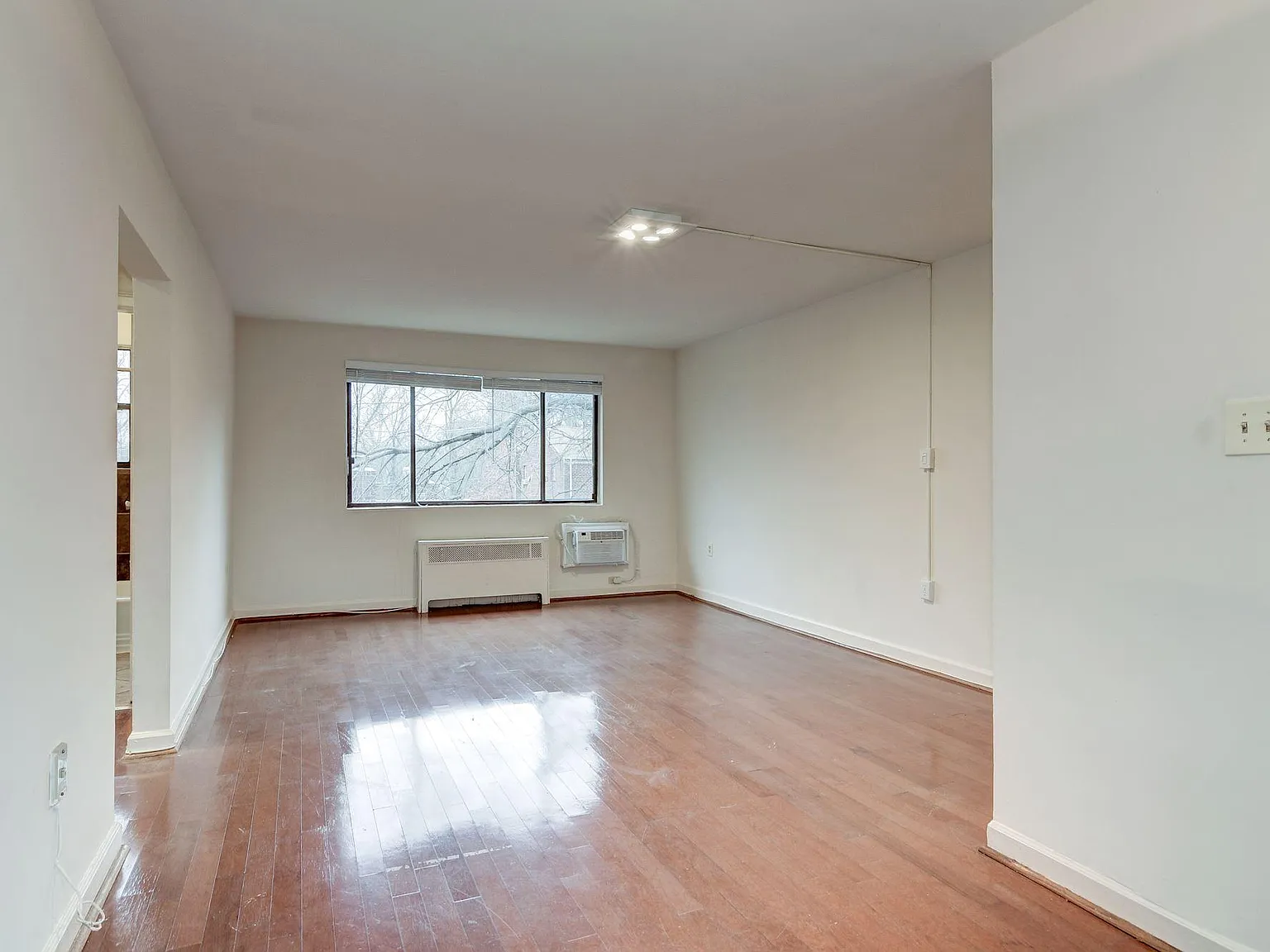 2 bed, 753 sqft, $1,600 — Photo 4