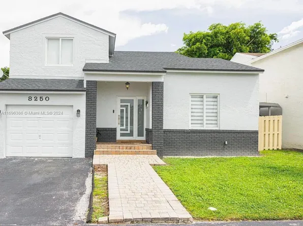 8250 NW 192nd Ter, Hialeah, FL 33015