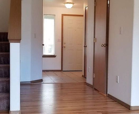 2nd image of 830 Rowland Dr SE