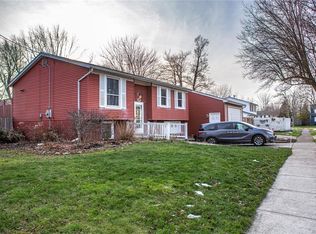 97 Albert Dr, Lancaster, NY 14086